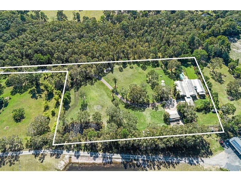 14A Jirrima Crescent, Cooroibah QLD 4565