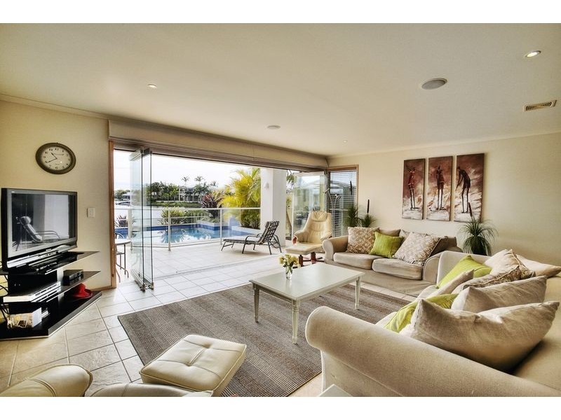 67 Shorehaven Drive, Noosa Waters QLD 4566