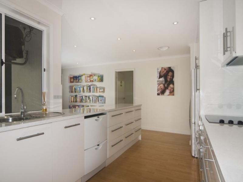 2 Reliance Place, Sunrise Beach QLD 4567