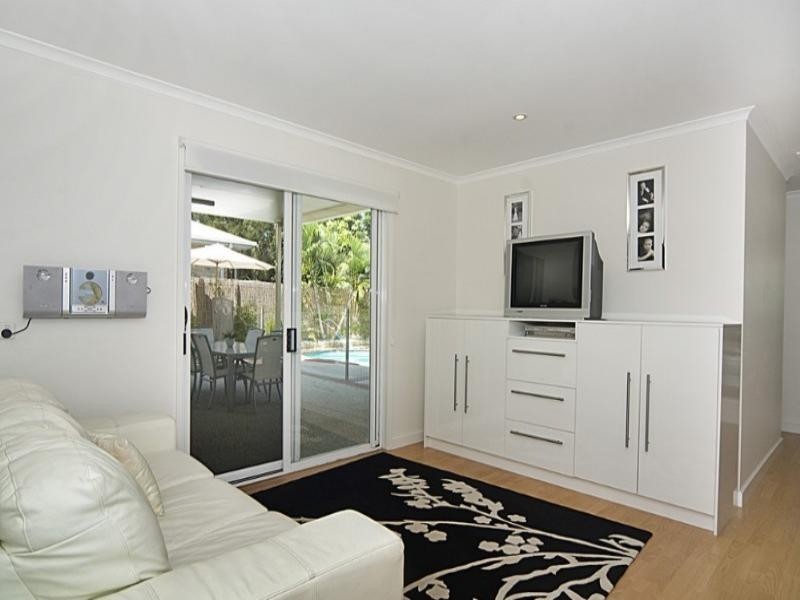 2 Reliance Place, Sunrise Beach QLD 4567