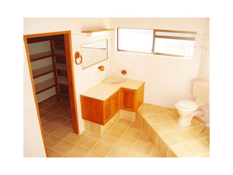 Sunrise Beach QLD 4567