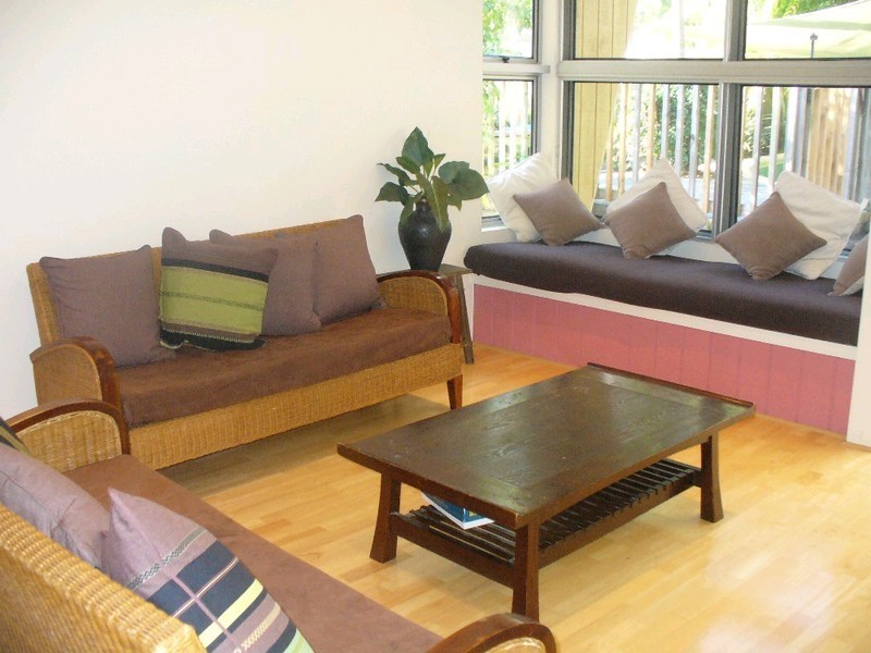 42 Weyba Street, Sunshine Beach QLD 4567