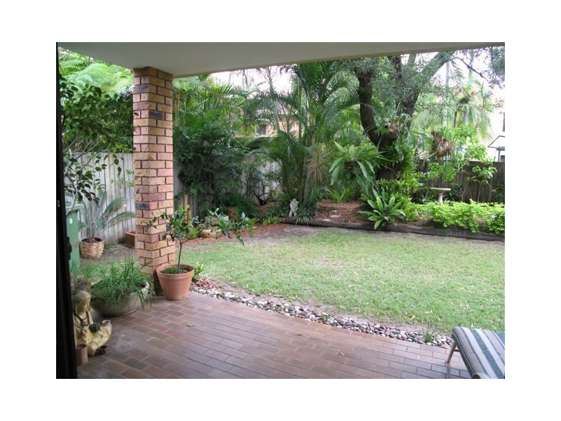 1/17 Parkedge Court, Sunshine Beach QLD 4567