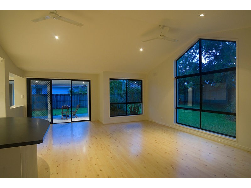 13 Headland Drive, Noosaville QLD 4566