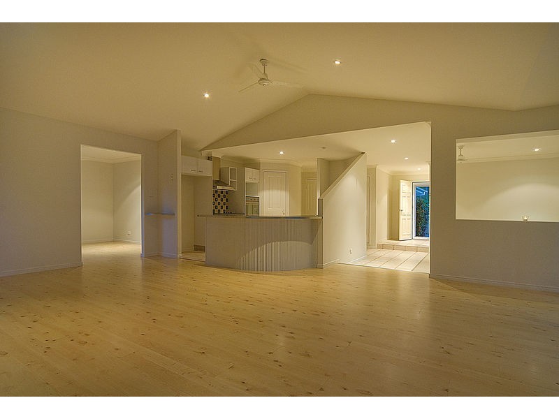 13 Headland Drive, Noosaville QLD 4566