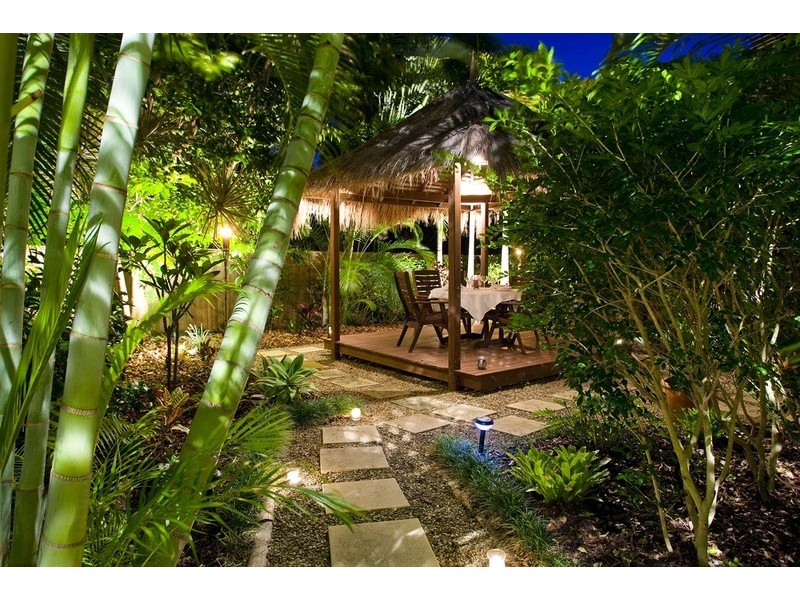 43 Wavecrest Drive, Castaways Beach QLD 4567