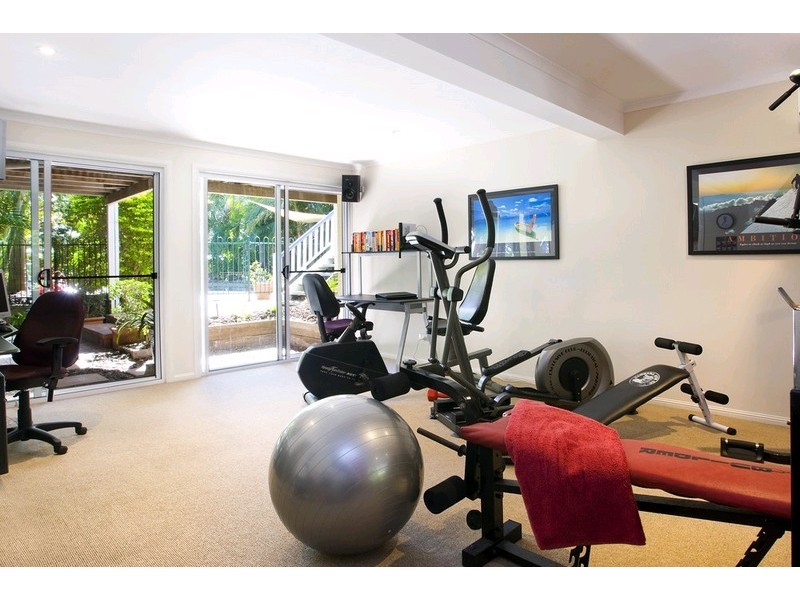 43 Wavecrest Drive, Castaways Beach QLD 4567