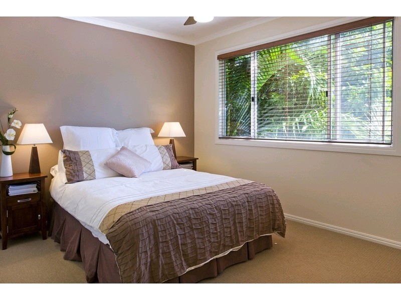 43 Wavecrest Drive, Castaways Beach QLD 4567