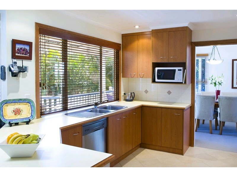 43 Wavecrest Drive, Castaways Beach QLD 4567