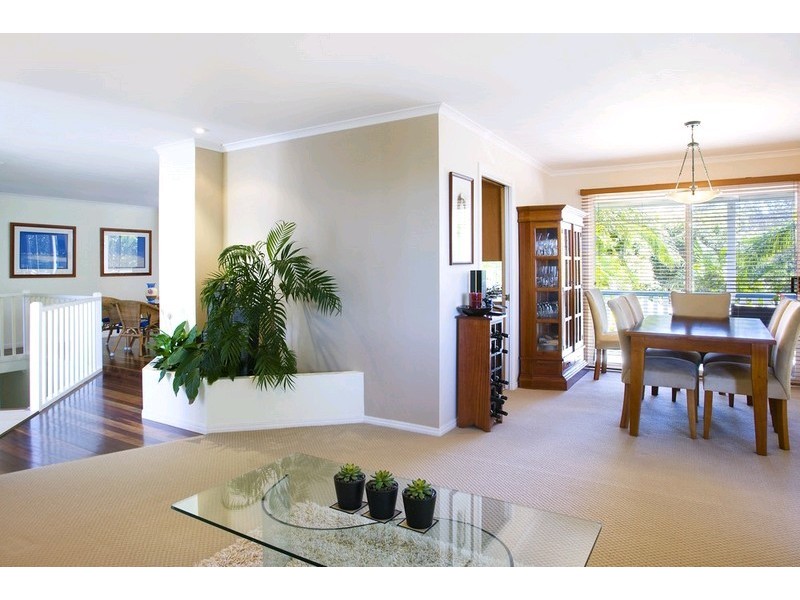 43 Wavecrest Drive, Castaways Beach QLD 4567