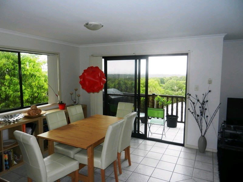 1/17 Advance Place, Sunrise Beach QLD 4567