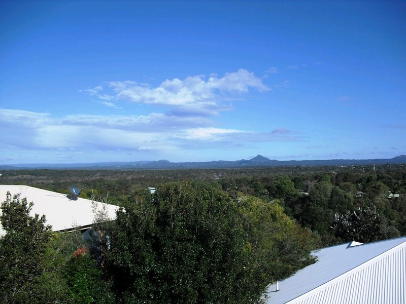 1/17 Advance Place, Sunrise Beach QLD 4567