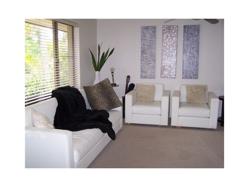 43 Griffith Avenue, Tewantin QLD 4565