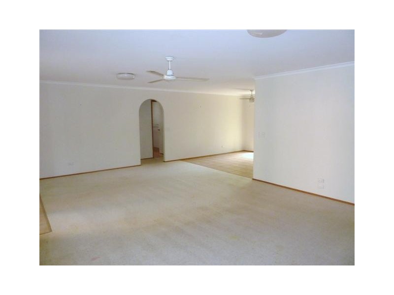 12 Commodore Court, Sunrise Beach QLD 4567