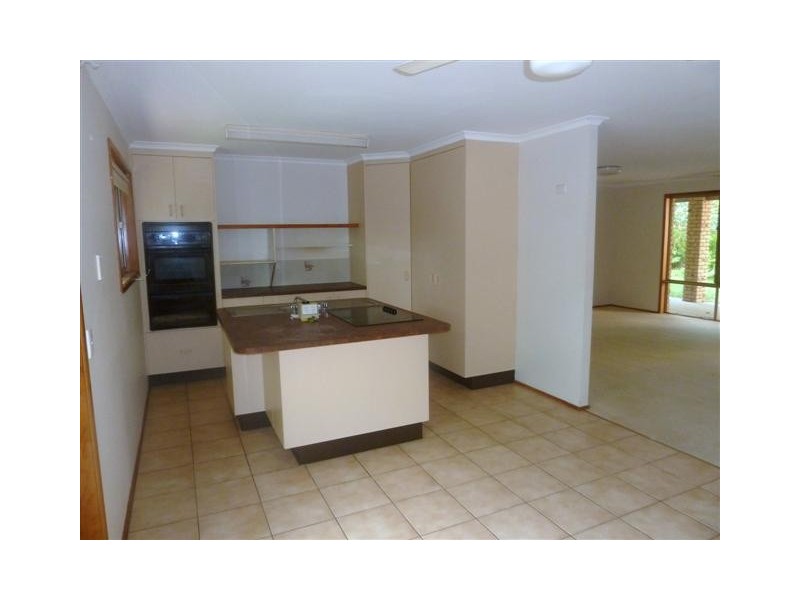 12 Commodore Court, Sunrise Beach QLD 4567