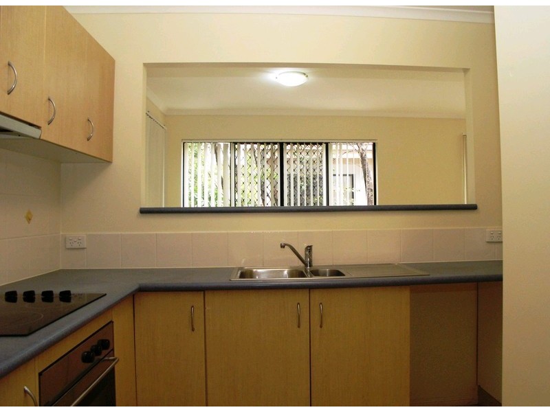 1/14 Advance Place, Sunrise Beach QLD 4567