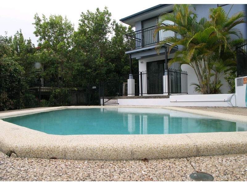 1/14 Advance Place, Sunrise Beach QLD 4567