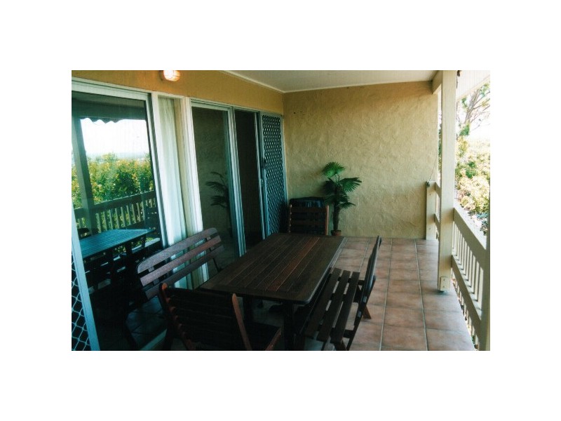 2/8 Natasha Avenue, Noosa Heads QLD 4567