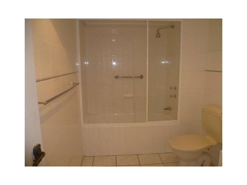 2/8 Natasha Avenue, Noosa Heads QLD 4567