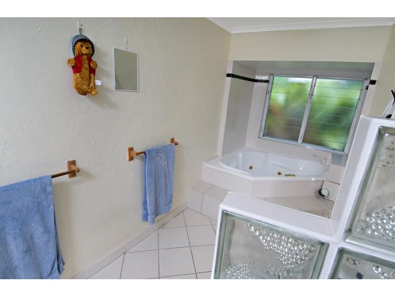 6 Margit Crescent, Sunrise Beach QLD 4567