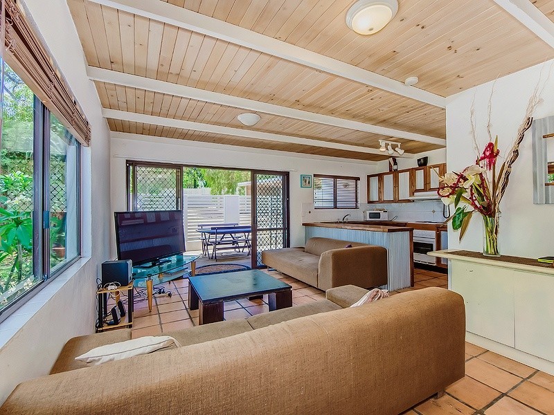 1/ 3 Nebula Street, Sunshine Beach QLD 4567