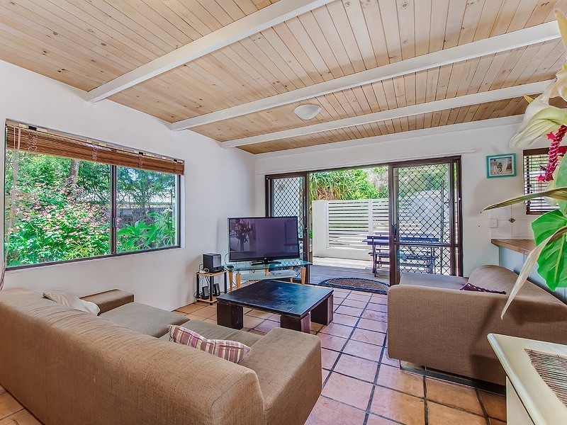 1/ 3 Nebula Street, Sunshine Beach QLD 4567