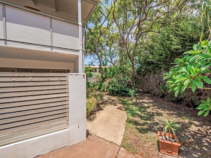 1/ 3 Nebula Street, Sunshine Beach QLD 4567