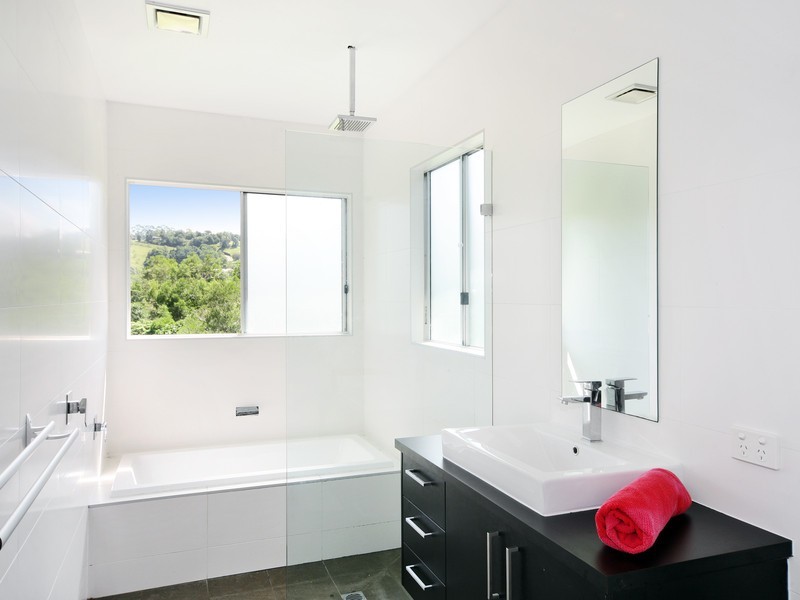 126-128 Jocelyn Drive, Eumundi QLD 4562