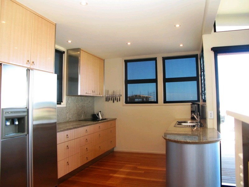 Castaways Beach QLD 4567