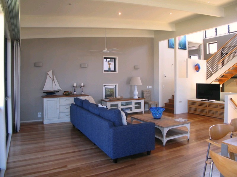 Castaways Beach QLD 4567