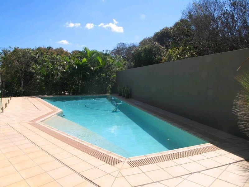 Castaways Beach QLD 4567