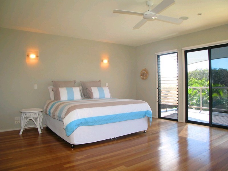 Castaways Beach QLD 4567