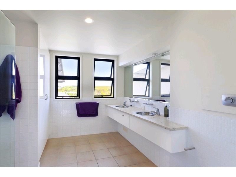 Castaways Beach QLD 4567