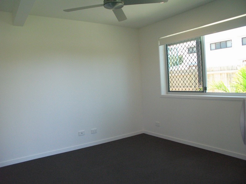 2/ 16 Kingfisher Drive, Peregian Beach QLD 4573