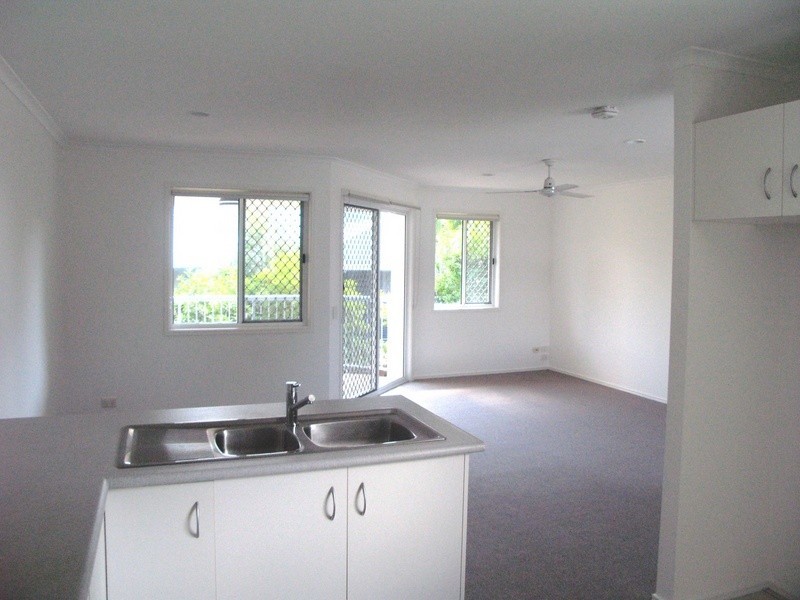 3/ 76 Southern Cross Parade, Sunrise Beach QLD 4567