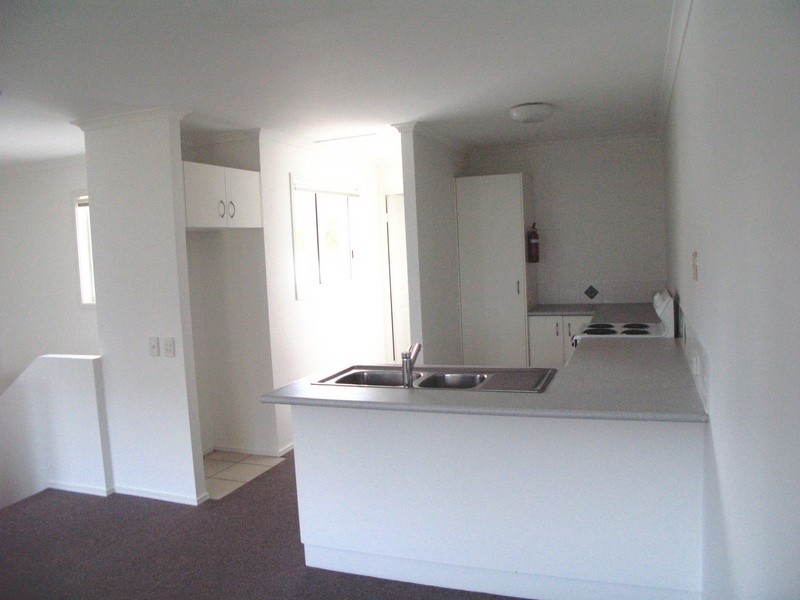 3/ 76 Southern Cross Parade, Sunrise Beach QLD 4567
