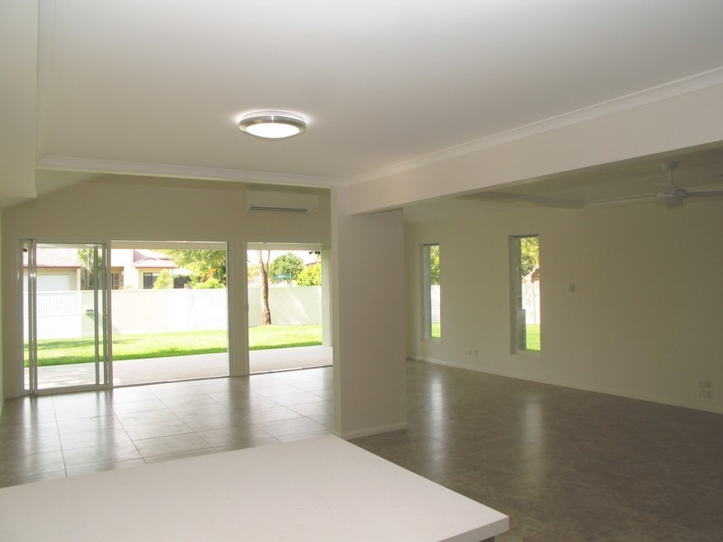 Noosa Waters QLD 4566