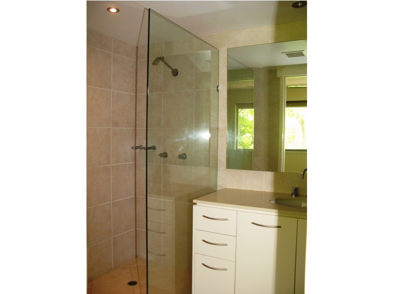 4/ 5 Tingira Crescent, Sunrise Beach QLD 4567