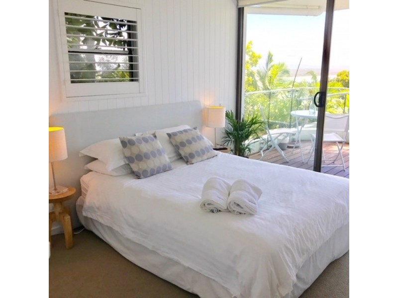 2/8 Bayview Road, Noosa Heads QLD 4567