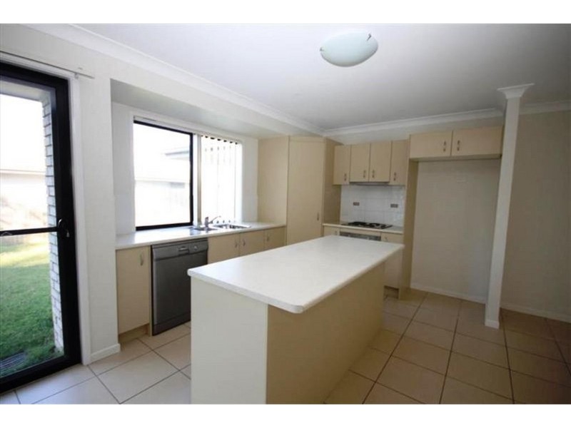 7 Prospect Place, Cooroy QLD 4563