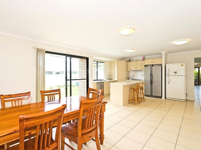 7 Prospect Place, Cooroy QLD 4563