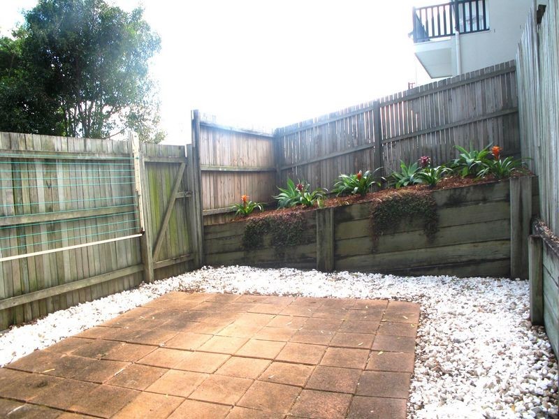 Unit 4/15 Advance Place, Sunrise Beach QLD 4567