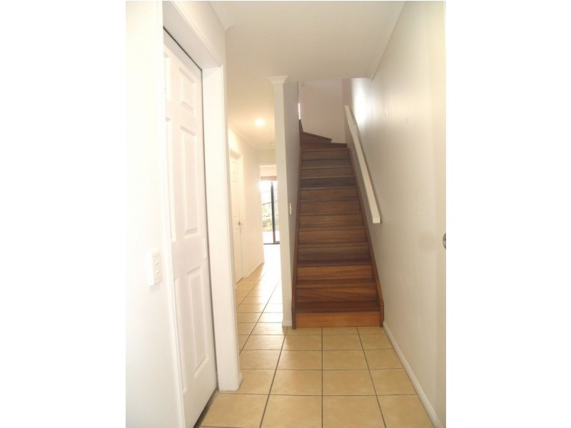 Unit 4/15 Advance Place, Sunrise Beach QLD 4567