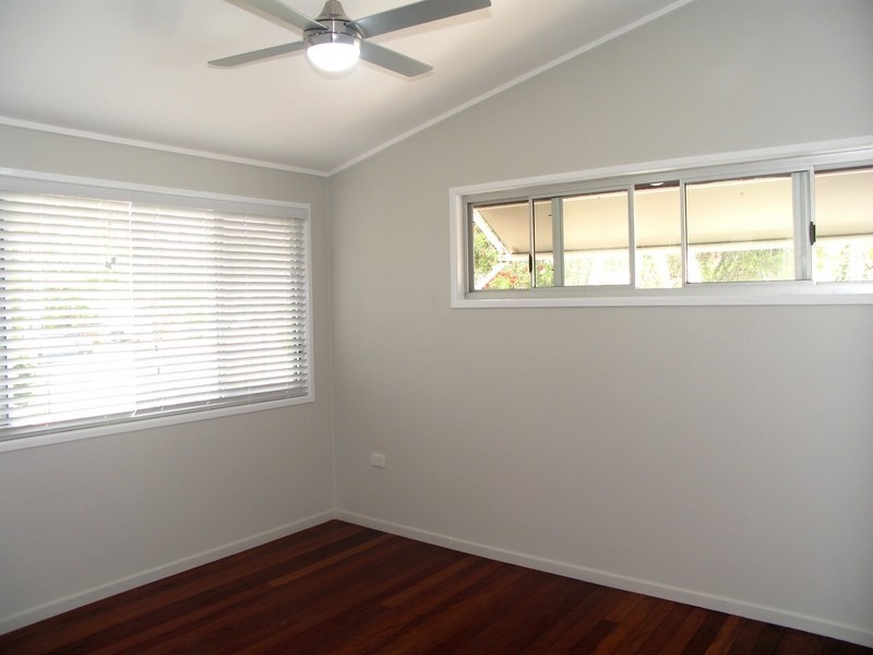 4 Brolga Lane, Noosa Heads QLD 4567