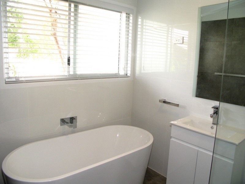 4 Brolga Lane, Noosa Heads QLD 4567