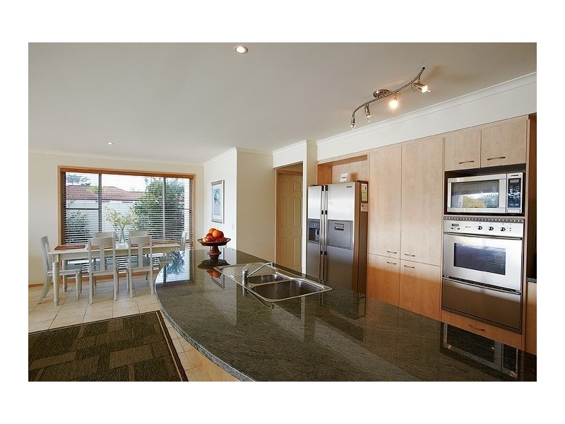 67 Shorehaven Drive, Noosaville QLD 4566