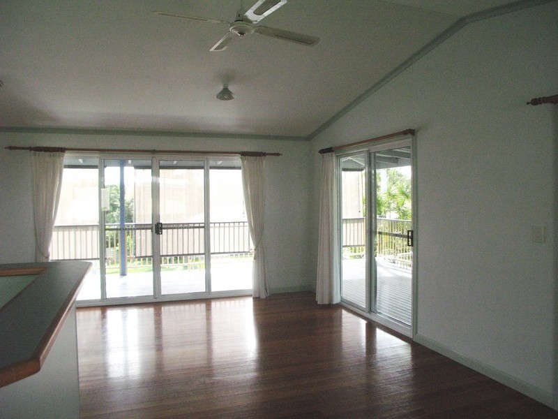 12 Hardy Street, Sunrise Beach QLD 4567