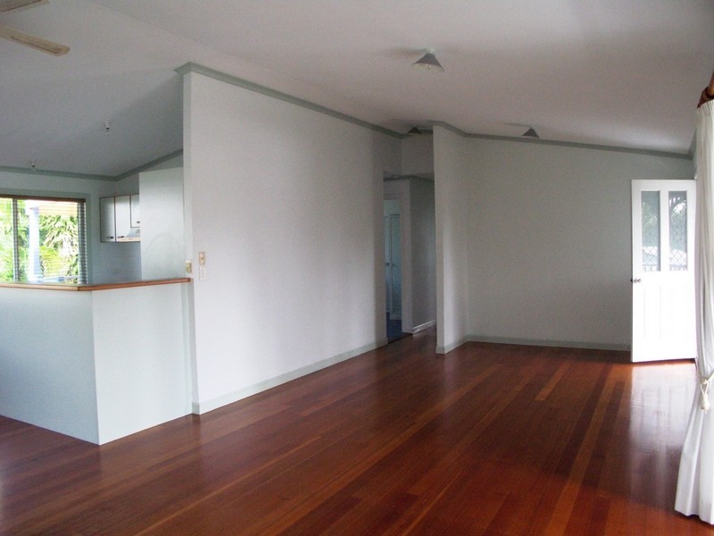 12 Hardy Street, Sunrise Beach QLD 4567