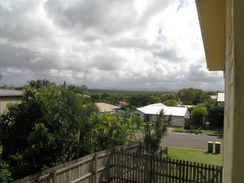 12 Hardy Street, Sunrise Beach QLD 4567