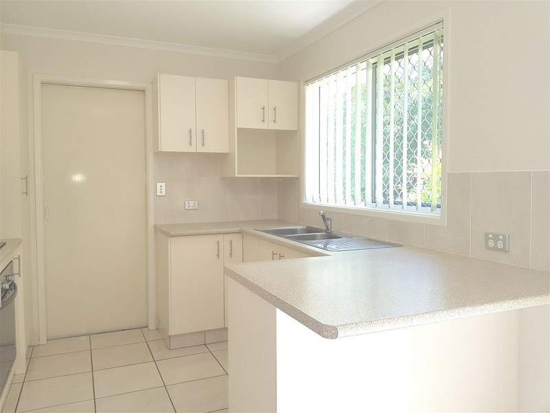 38 Dame Patti Drive, Sunrise Beach QLD 4567